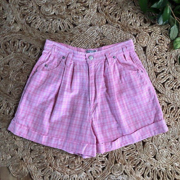 skoozi Pants - Vintage 90s pink and white plaid shorts 29” waist